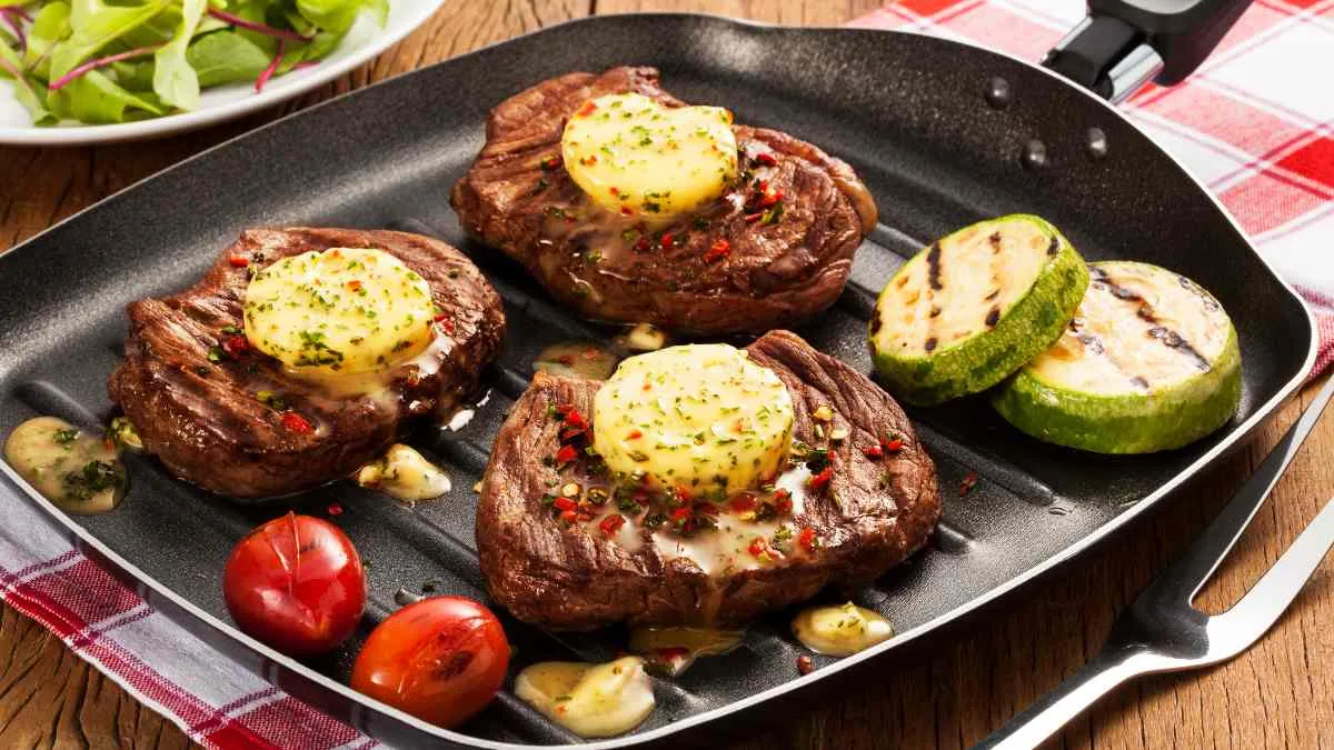 Filé Mignon Grelhado com Manteiga de Ervas: Receita Brasileira Clássica